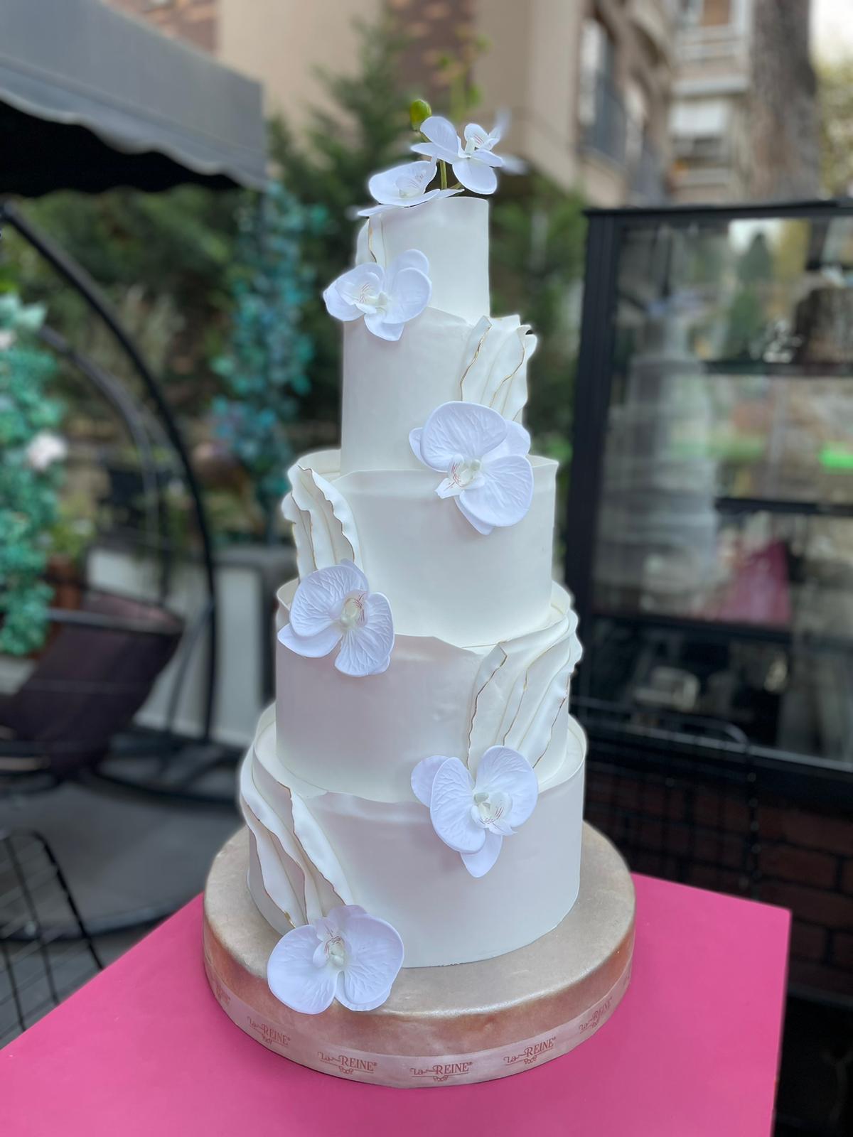 Orkideli Düğün Pastası